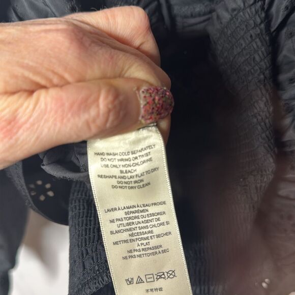 Free People Black Bella Eyelet Top. Size Medium. NWT - Picture 12 of 13